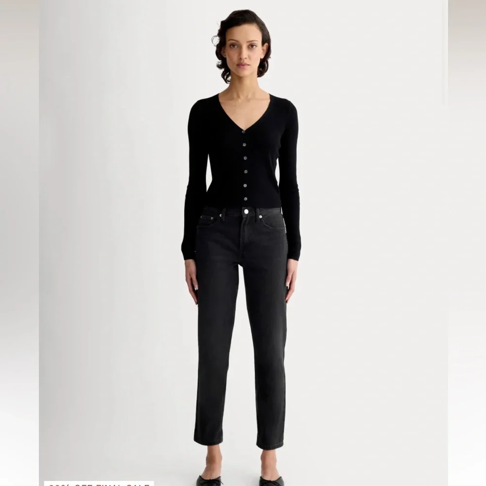 Free shipping! Everlane The Super-Soft Relaxed Jean - Black (Stormy) Size 25 - Picture 1 of 13